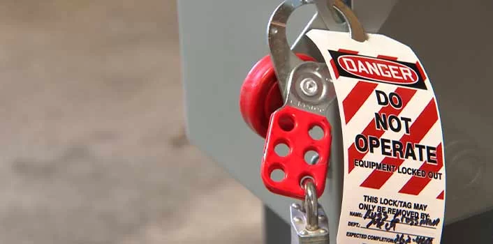 Kilitleme etiketleme çoklayıcısı ve DANGER uyarı etiketi
